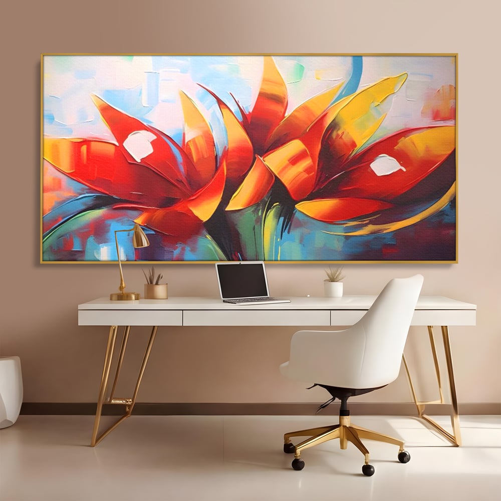 Tablou canvas cu pictura abstracta cu flori portocalii, in rama de aluminiu auriu, pe perete intr-un birou